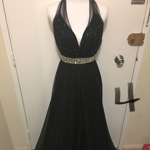 MacDuggal Black One of a Kind size 4 NWOT